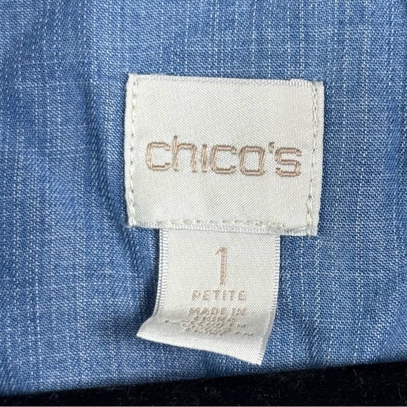 Chico's Blue Button Down Blouse Women’s Size 1 - Medium - Picture 3 of 5